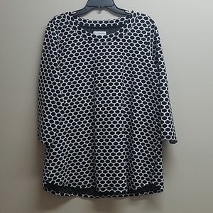 Woman's black and white long sleeve blouse
